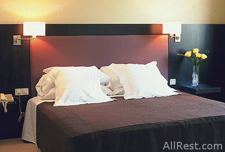 Hotel Gallery 13